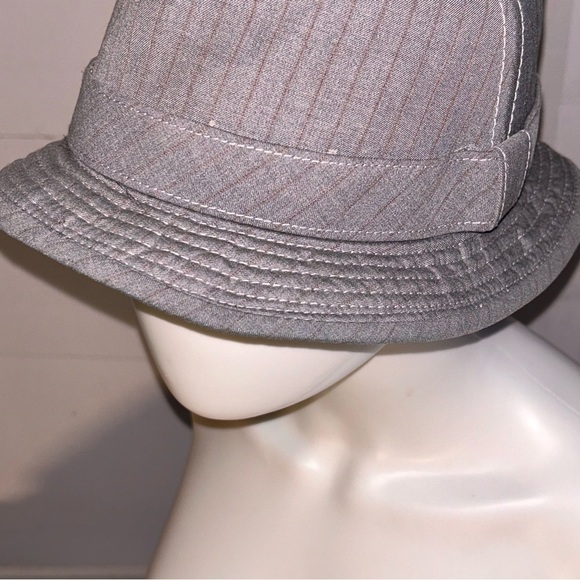 Vintage Goorin Brothers Grey Pinstriped Retro
Bucket Hat - Picture 7 of 8